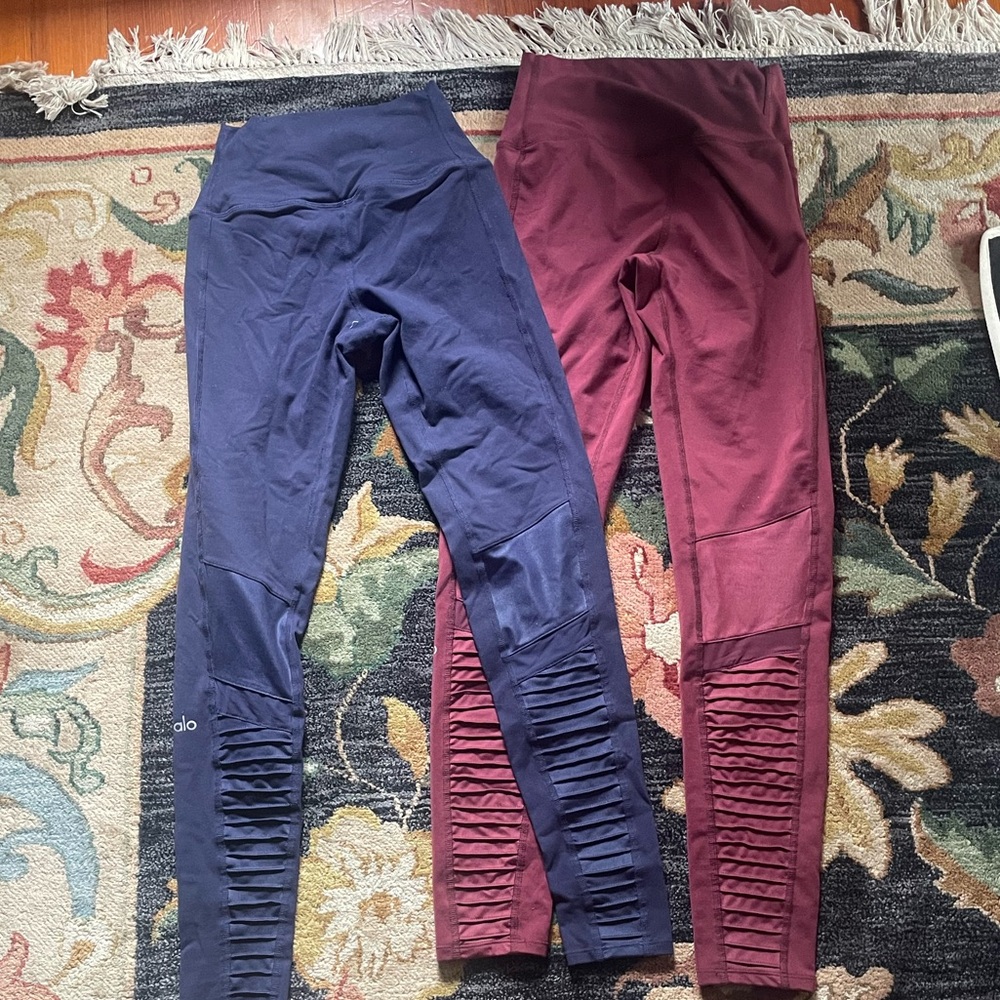 Alo Yoga Leggings (2 pairs)